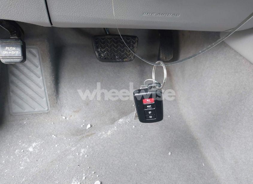 Photo 11 of 2015 Toyota Camry HYBRID LE (VIN 4T1BD1FK2FU166268)