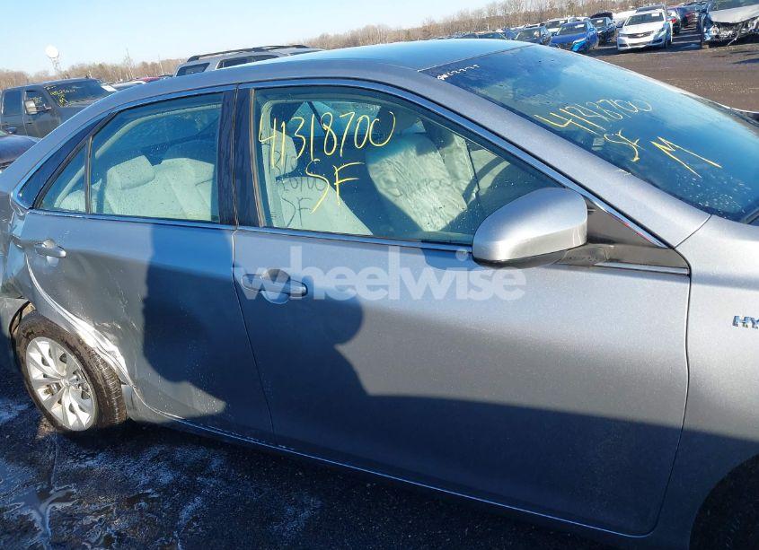 Photo 13 of 2015 Toyota Camry HYBRID LE (VIN 4T1BD1FK2FU166268)