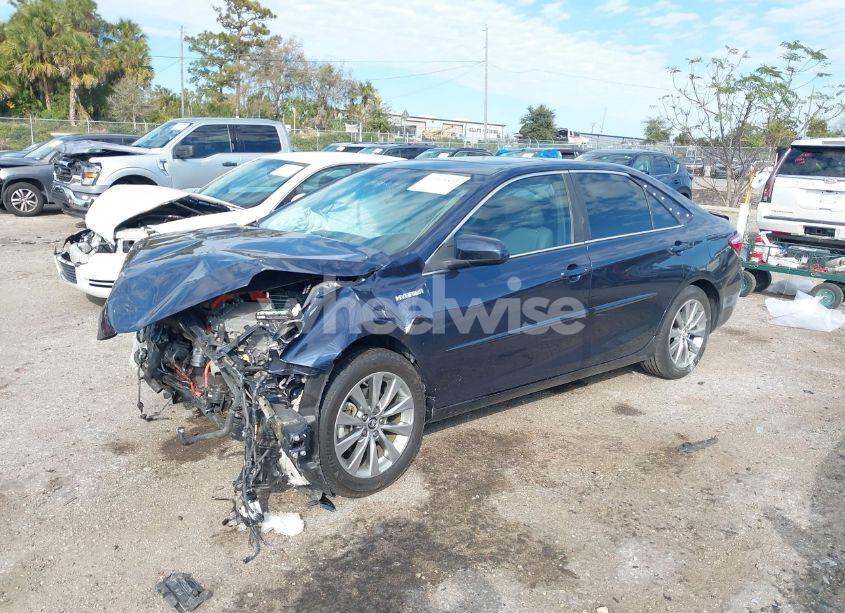 Photo 2 of 2016 Toyota Camry HYBRID XLE (VIN 4T1BD1FK2GU182147)