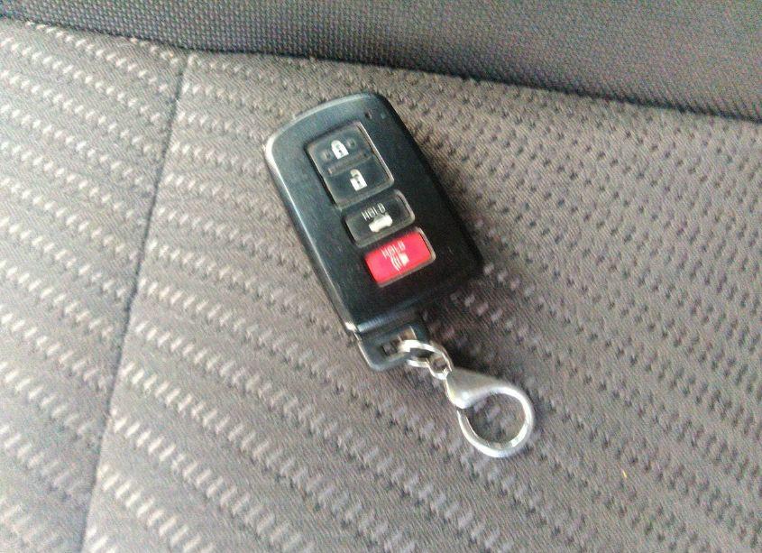 Photo 11 of 2017 Toyota Camry HYBRID LE (VIN 4T1BD1FK2HU208411)