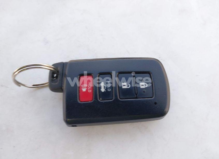 Photo 11 of 2017 Toyota Camry HYBRID SE (VIN 4T1BD1FK2HU213527)