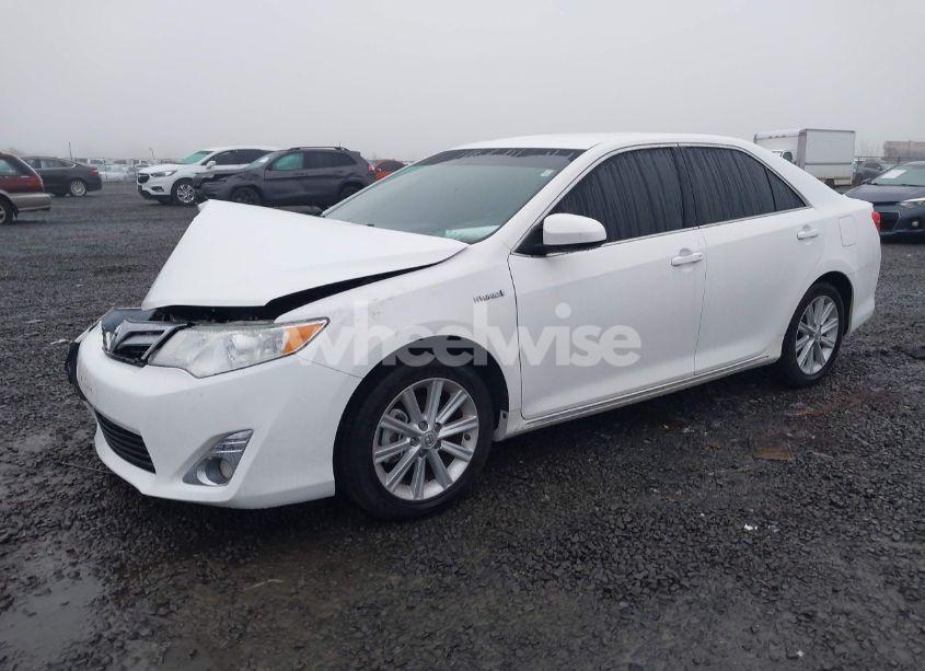 Photo 2 of 2012 Toyota Camry HYBRID XLE (VIN 4T1BD1FK3CU010073)