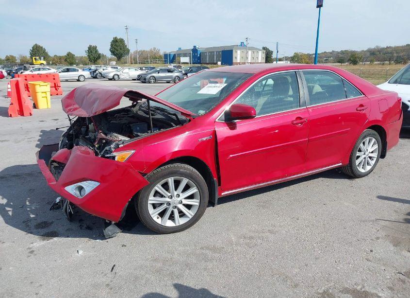 Photo 2 of 2013 Toyota Camry HYBRID XLE (VIN 4T1BD1FK3DU063695)