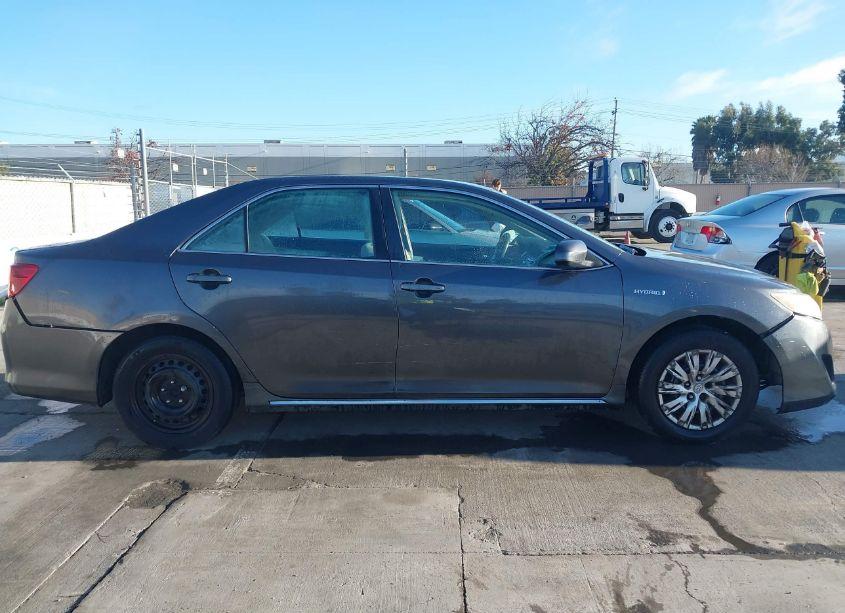 Photo 13 of 2013 Toyota Camry HYBRID LE (VIN 4T1BD1FK3DU079752)