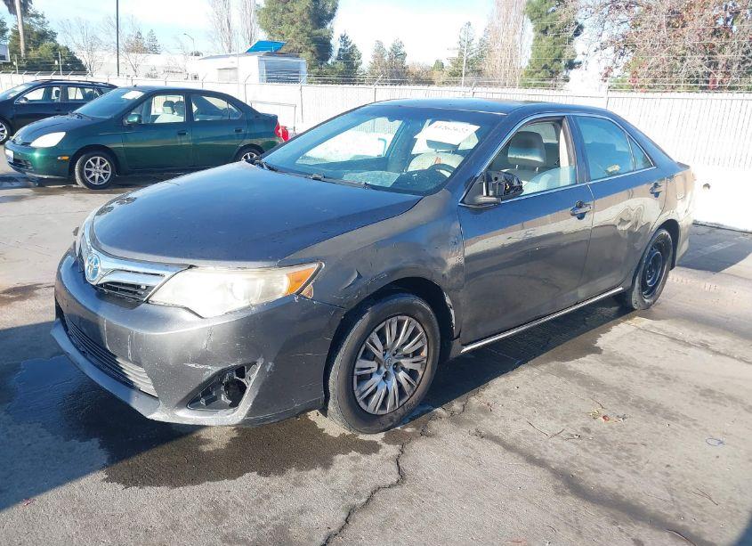 Photo 2 of 2013 Toyota Camry HYBRID LE (VIN 4T1BD1FK3DU079752)