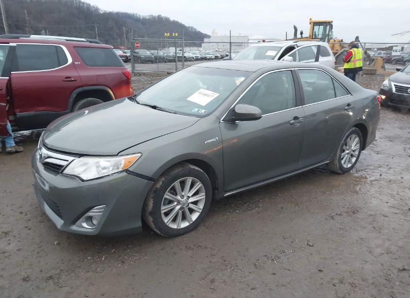 Photo 2 of 2013 Toyota Camry HYBRID XLE (VIN 4T1BD1FK3DU093795)