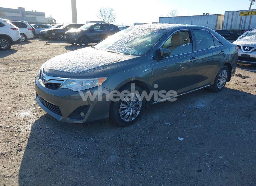 Photo 2 of 2014 Toyota Camry HYBRID LE (VIN 4T1BD1FK3EU097184)