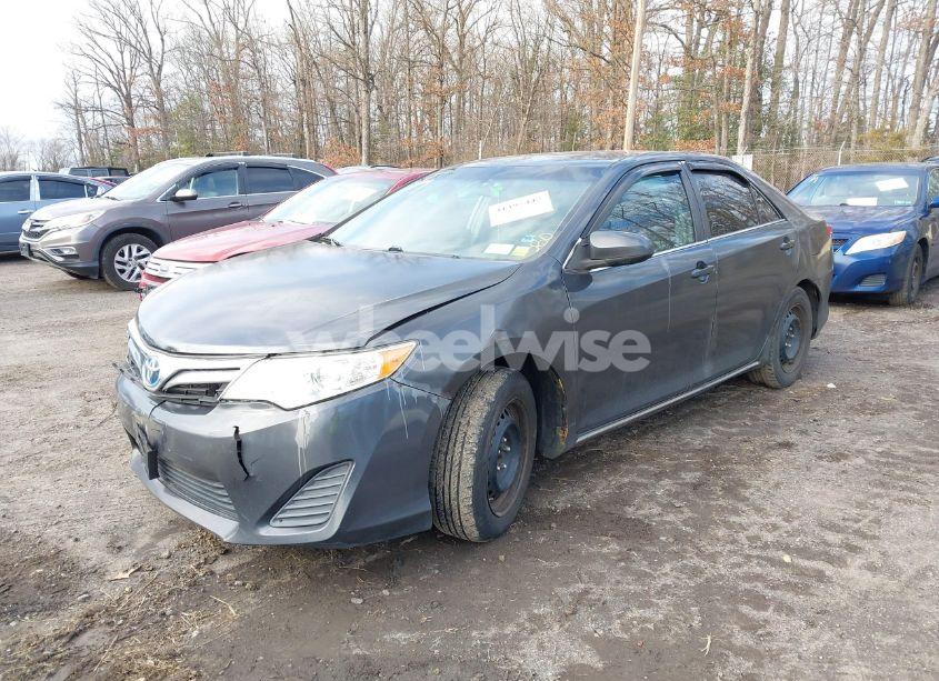 Photo 2 of 2014 Toyota Camry HYBRID LE (VIN 4T1BD1FK3EU099114)