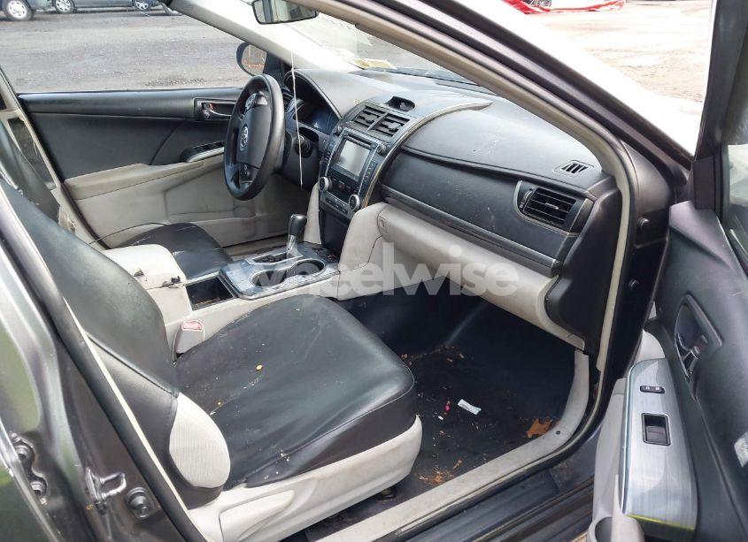 Photo 5 of 2014 Toyota Camry HYBRID LE (VIN 4T1BD1FK3EU099114)