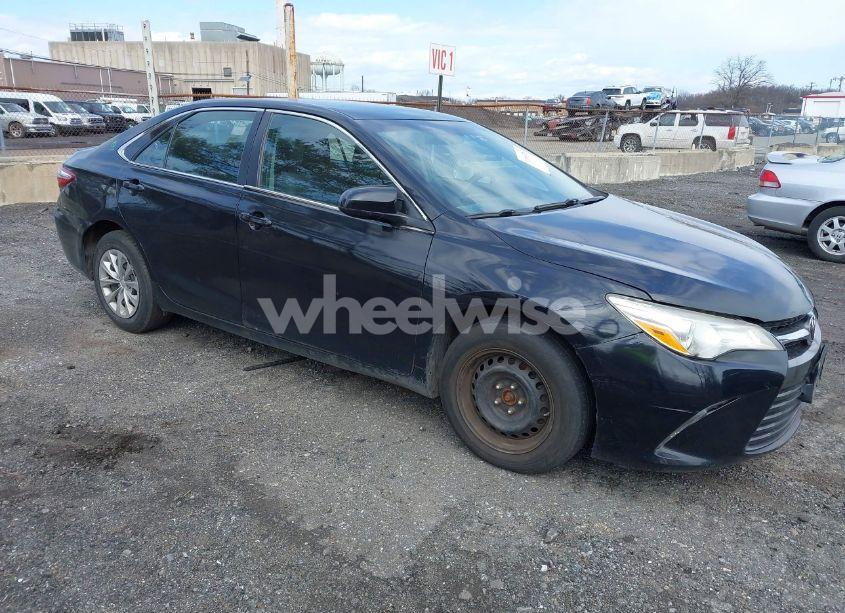 2015 Toyota Camry HYBRID LE (VIN 4T1BD1FK3FU164092) main photo