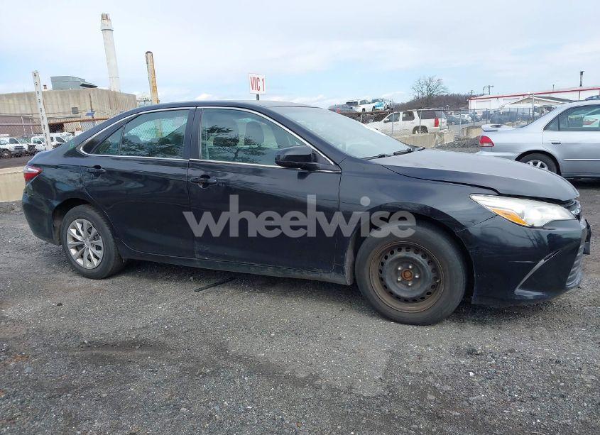 Photo 13 of 2015 Toyota Camry HYBRID LE (VIN 4T1BD1FK3FU164092)