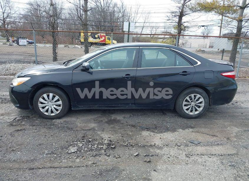 Photo 14 of 2015 Toyota Camry HYBRID LE (VIN 4T1BD1FK3FU164092)