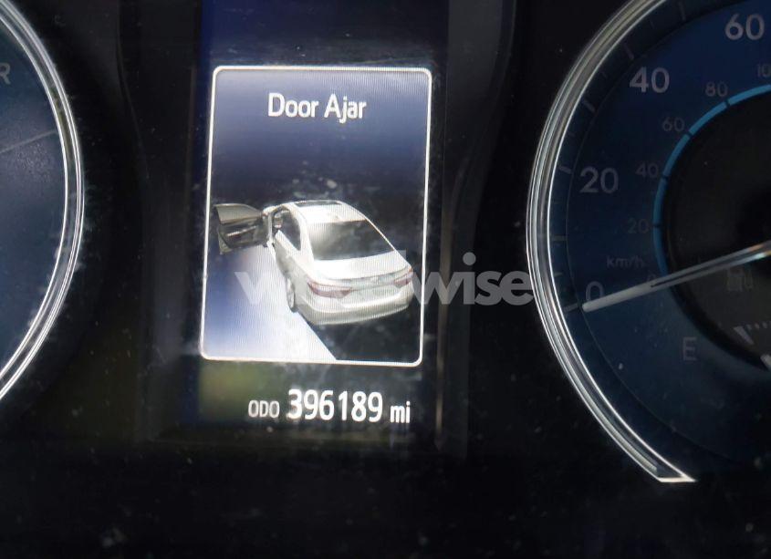 Photo 15 of 2015 Toyota Camry HYBRID LE (VIN 4T1BD1FK3FU164092)