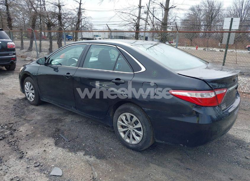 Photo 3 of 2015 Toyota Camry HYBRID LE (VIN 4T1BD1FK3FU164092)
