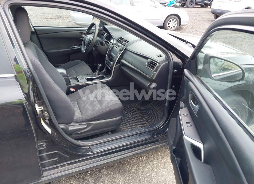 Photo 5 of 2015 Toyota Camry HYBRID LE (VIN 4T1BD1FK3FU164092)