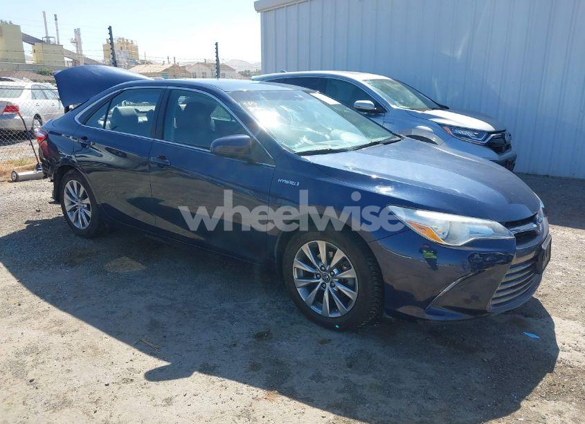 2015 Toyota Camry HYBRID XLE (VIN 4T1BD1FK3FU165484) main photo