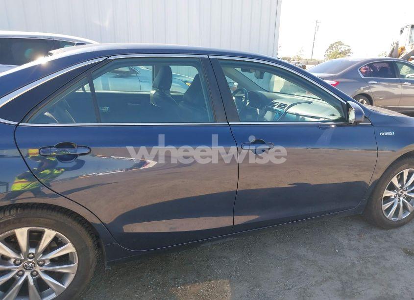 Photo 14 of 2015 Toyota Camry HYBRID XLE (VIN 4T1BD1FK3FU165484)