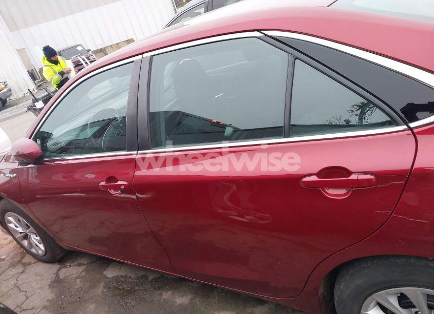 Photo 14 of 2015 Toyota Camry HYBRID LE (VIN 4T1BD1FK3FU170927)