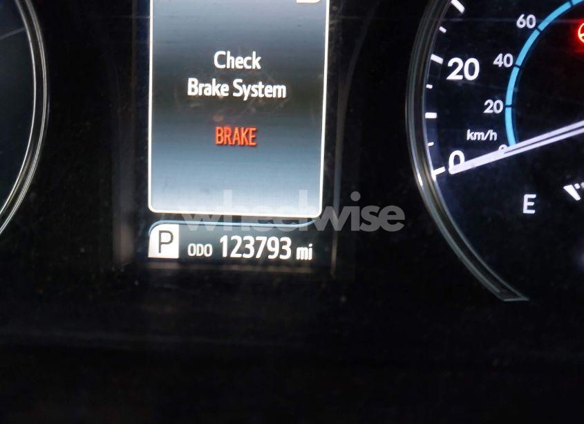 Photo 15 of 2015 Toyota Camry HYBRID LE (VIN 4T1BD1FK3FU170927)