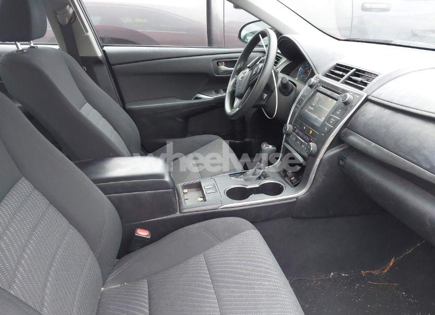 Photo 5 of 2015 Toyota Camry HYBRID LE (VIN 4T1BD1FK3FU170927)