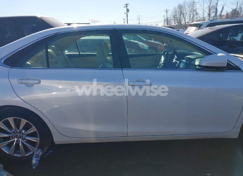 Photo 13 of 2016 Toyota Camry HYBRID XLE (VIN 4T1BD1FK3GU197823)