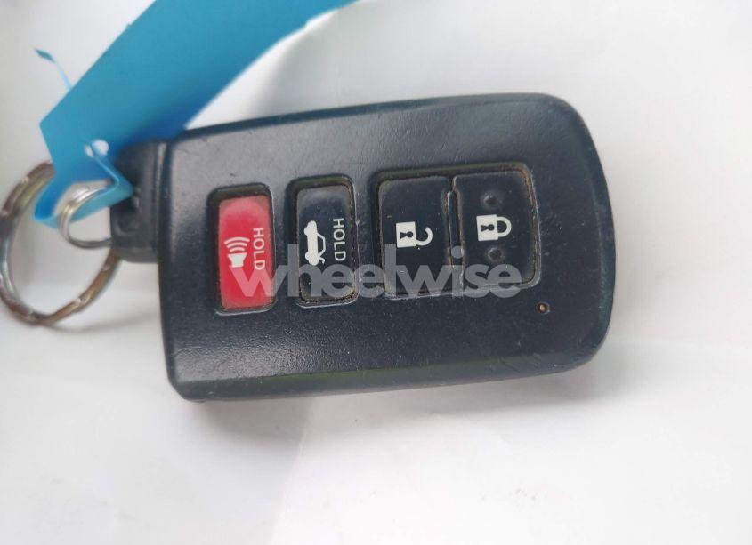 Photo 11 of 2012 Toyota Camry HYBRID LE (VIN 4T1BD1FK4CU016397)