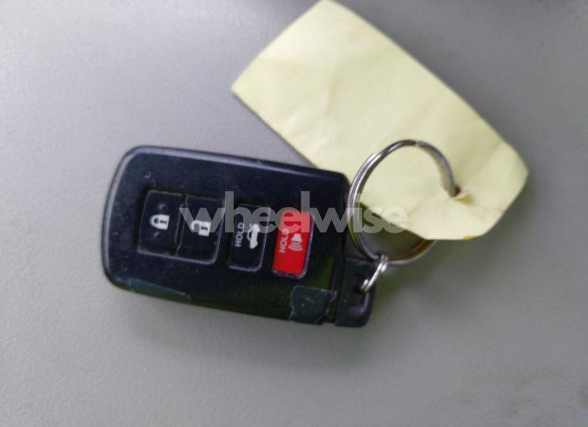 Photo 11 of 2012 Toyota Camry HYBRID XLE (VIN 4T1BD1FK4CU018876)