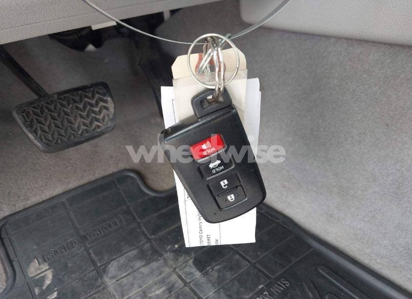 Photo 11 of 2012 Toyota Camry HYBRID LE/XLE (VIN 4T1BD1FK4CU051148)