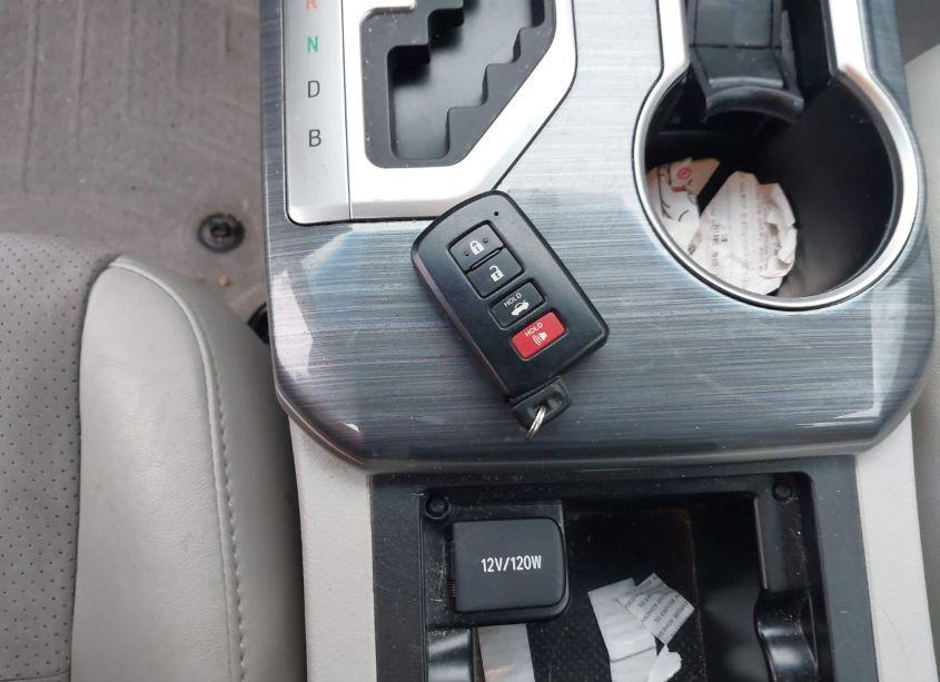 Photo 11 of 2012 Toyota Camry HYBRID XLE (VIN 4T1BD1FK4CU061484)