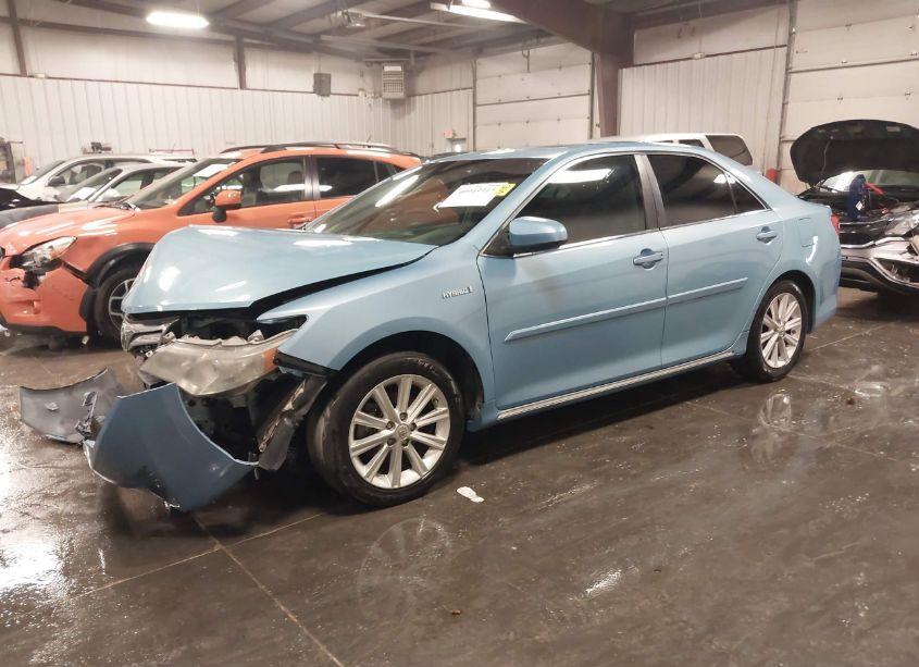 Photo 2 of 2013 Toyota Camry HYBRID XLE (VIN 4T1BD1FK4DU070025)