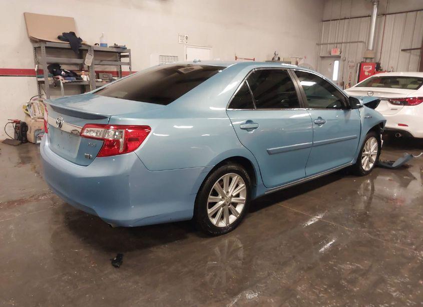 Photo 4 of 2013 Toyota Camry HYBRID XLE (VIN 4T1BD1FK4DU070025)