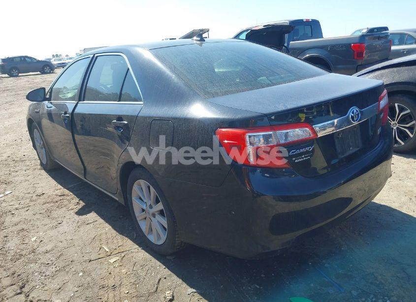 Photo 3 of 2013 Toyota Camry HYBRID XLE (VIN 4T1BD1FK4DU070123)