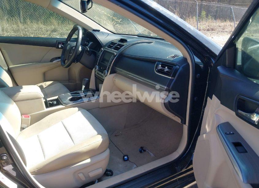 Photo 5 of 2013 Toyota Camry HYBRID XLE (VIN 4T1BD1FK4DU070123)