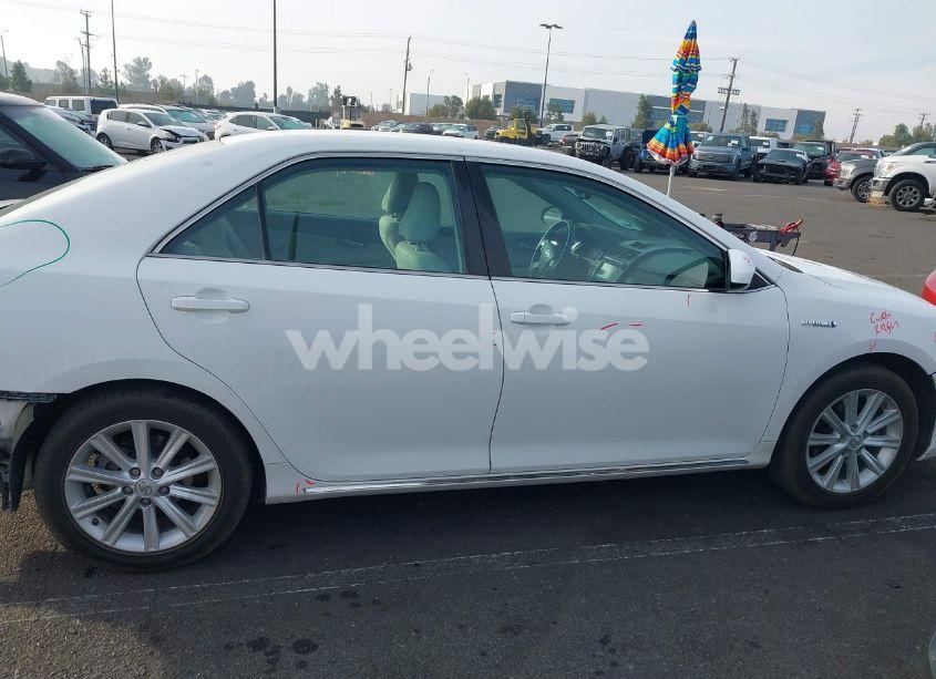 Photo 14 of 2013 Toyota Camry HYBRID XLE (VIN 4T1BD1FK4DU076925)