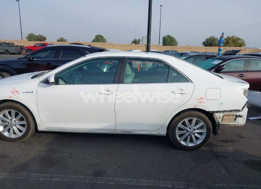 Photo 15 of 2013 Toyota Camry HYBRID XLE (VIN 4T1BD1FK4DU076925)