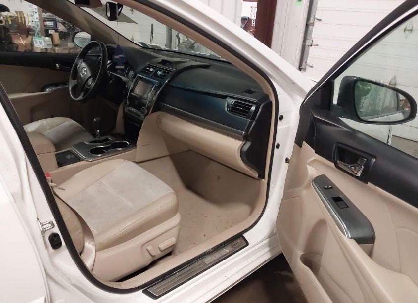 Photo 5 of 2013 Toyota Camry HYBRID XLE (VIN 4T1BD1FK4DU084748)