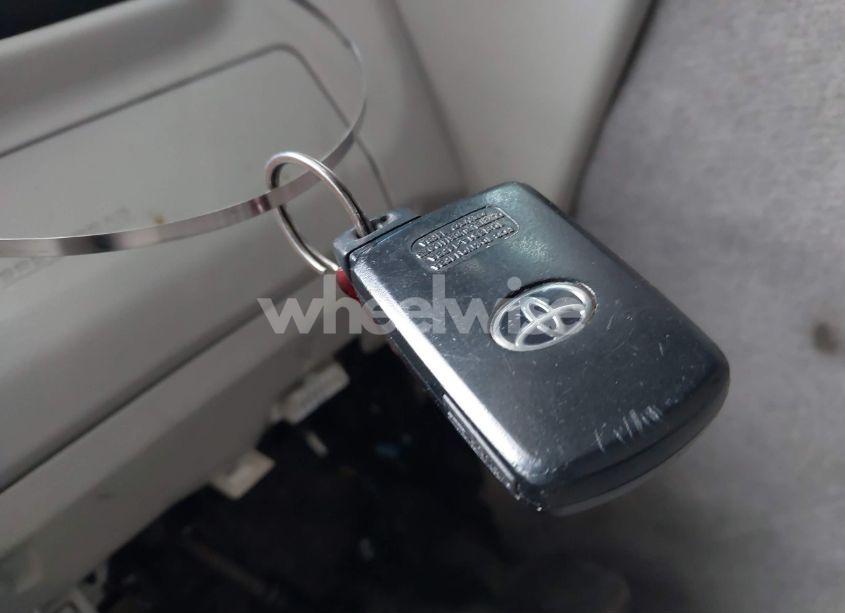 Photo 11 of 2013 Toyota Camry HYBRID LE (VIN 4T1BD1FK4DU085592)