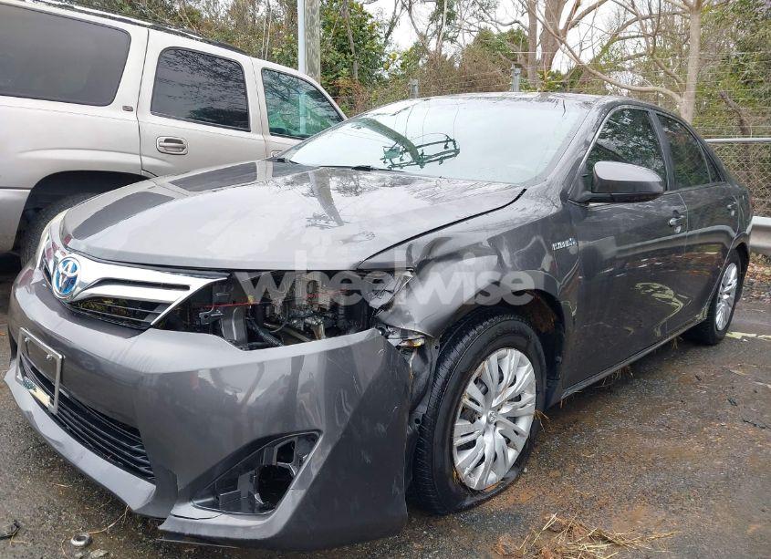 Photo 2 of 2013 Toyota Camry HYBRID LE (VIN 4T1BD1FK4DU085592)