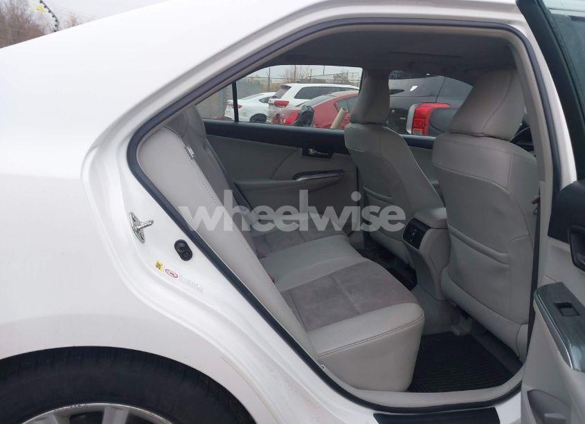 Photo 8 of 2014 Toyota Camry HYBRID XLE (VIN 4T1BD1FK4EU107978)