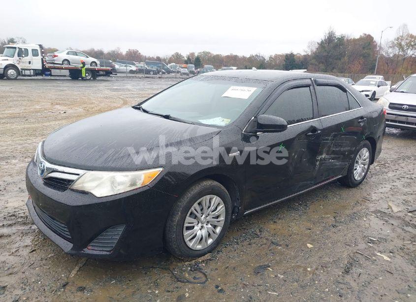 Photo 2 of 2014 Toyota Camry HYBRID LE (VIN 4T1BD1FK4EU115529)