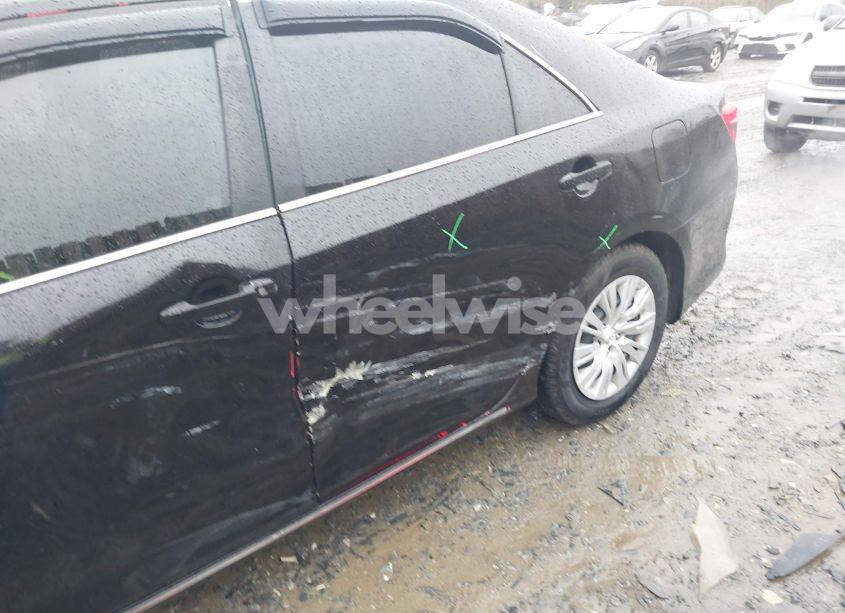 Photo 6 of 2014 Toyota Camry HYBRID LE (VIN 4T1BD1FK4EU115529)