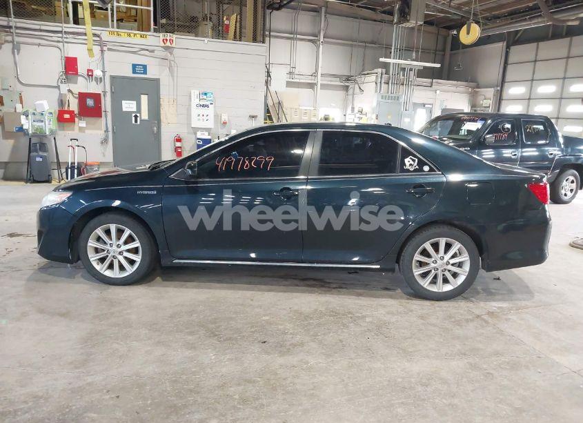 Photo 14 of 2014 Toyota Camry HYBRID XLE (VIN 4T1BD1FK4EU126188)