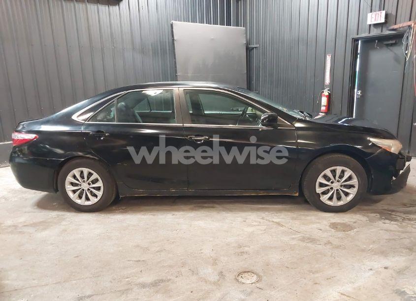 Photo 13 of 2015 Toyota Camry HYBRID LE (VIN 4T1BD1FK4FU154123)