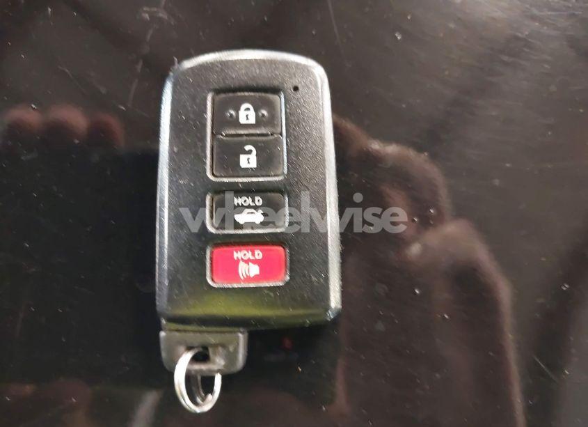 Photo 11 of 2015 Toyota Camry HYBRID LE (VIN 4T1BD1FK4FU154705)