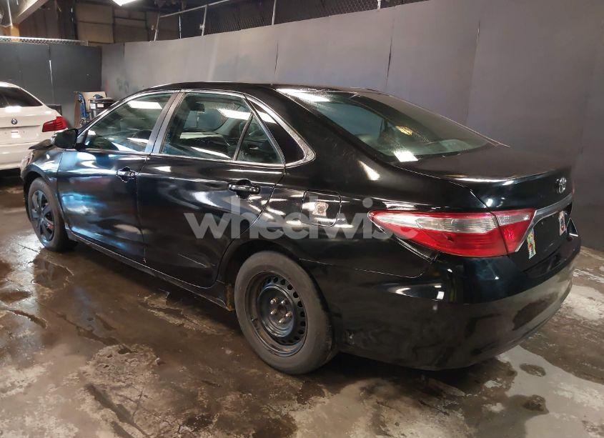 Photo 3 of 2015 Toyota Camry HYBRID LE (VIN 4T1BD1FK4FU154705)