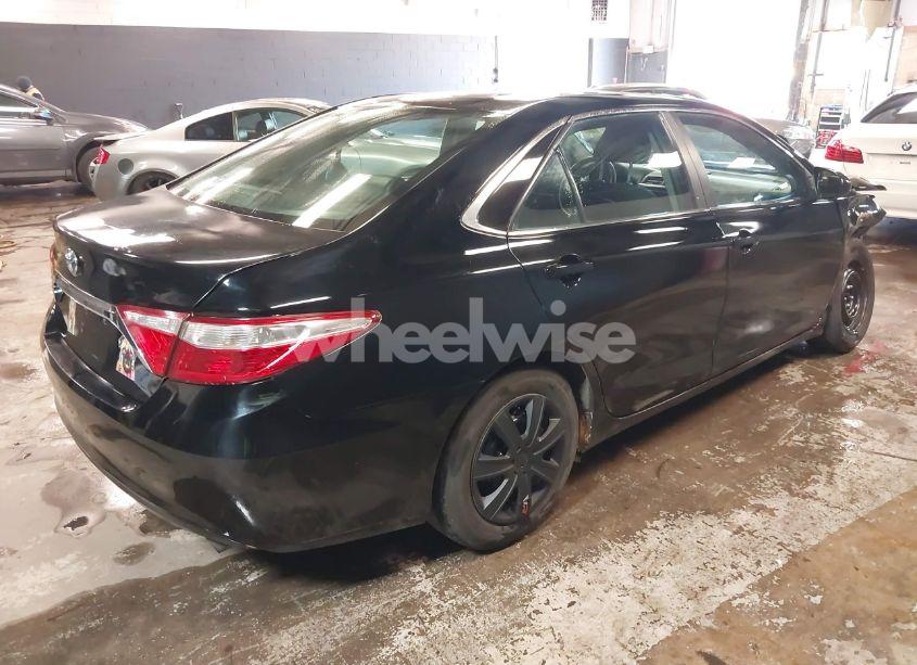 Photo 4 of 2015 Toyota Camry HYBRID LE (VIN 4T1BD1FK4FU154705)
