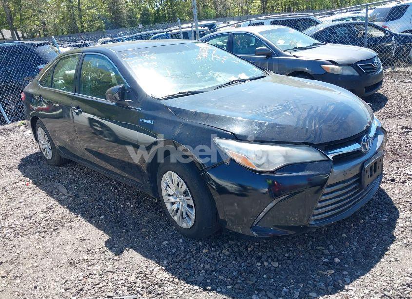 2015 Toyota Camry HYBRID LE (VIN 4T1BD1FK4FU161024) main photo