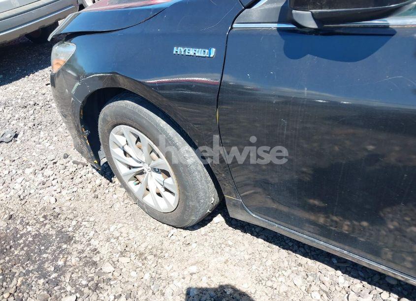 Photo 6 of 2015 Toyota Camry HYBRID LE (VIN 4T1BD1FK4FU161024)