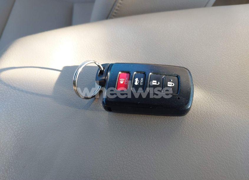 Photo 11 of 2012 Toyota Camry HYBRID XLE (VIN 4T1BD1FK5CU038294)