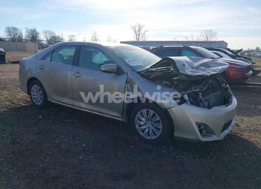 2013 Toyota Camry HYBRID LE (VIN 4T1BD1FK5DU076450) main photo